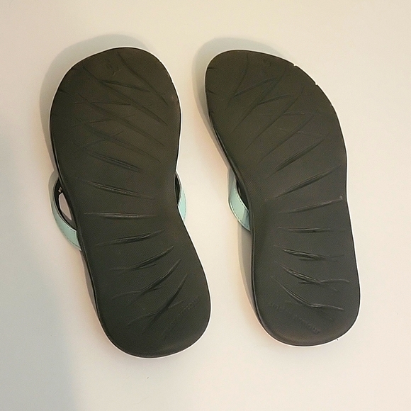 Under Armour memory foam sandal size 7 - Picture 3 of 3
